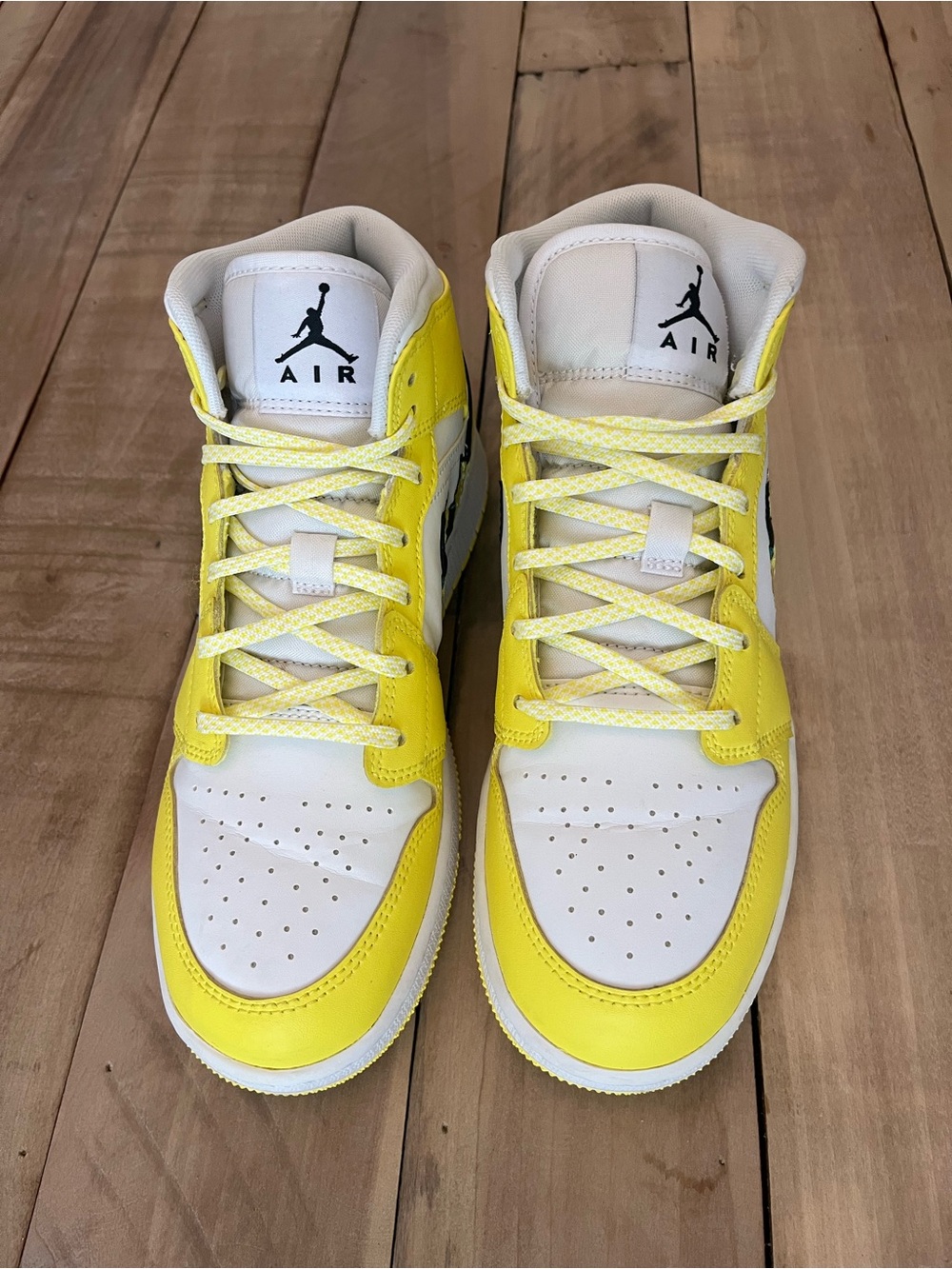 Jordan 1 Mid Dynamic Yellow Floral Size 5.5Y/ Women 7.
